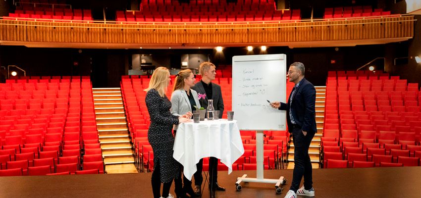 24855 Meetingvejle Hero WEB 19020X1080px11